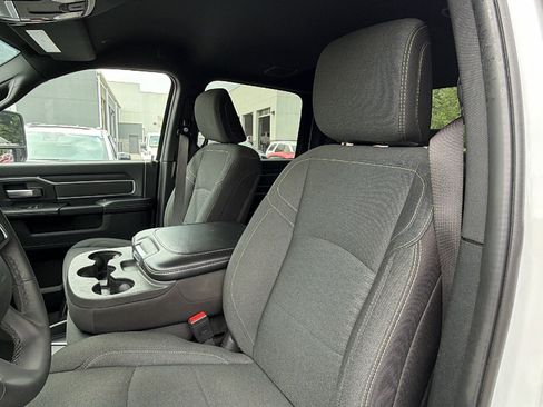 Used 2025 RAM 2500 Big Horn AWD/4WD image 17