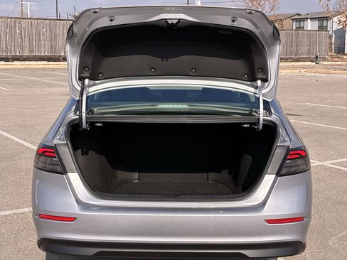 Certified 2024 Honda Accord EX image 36