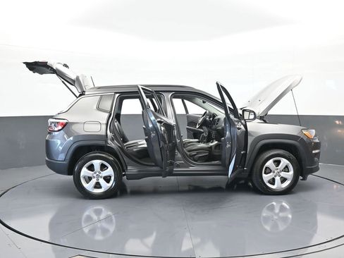 Used 2021 Jeep Compass Latitude w/ Driver Assistance Group image 69