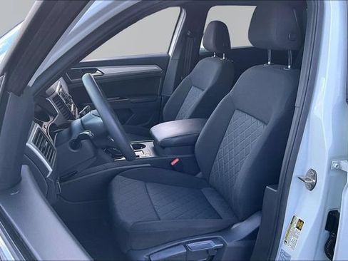 Used 2020 Volkswagen Atlas Cross Sport S FWD image 27