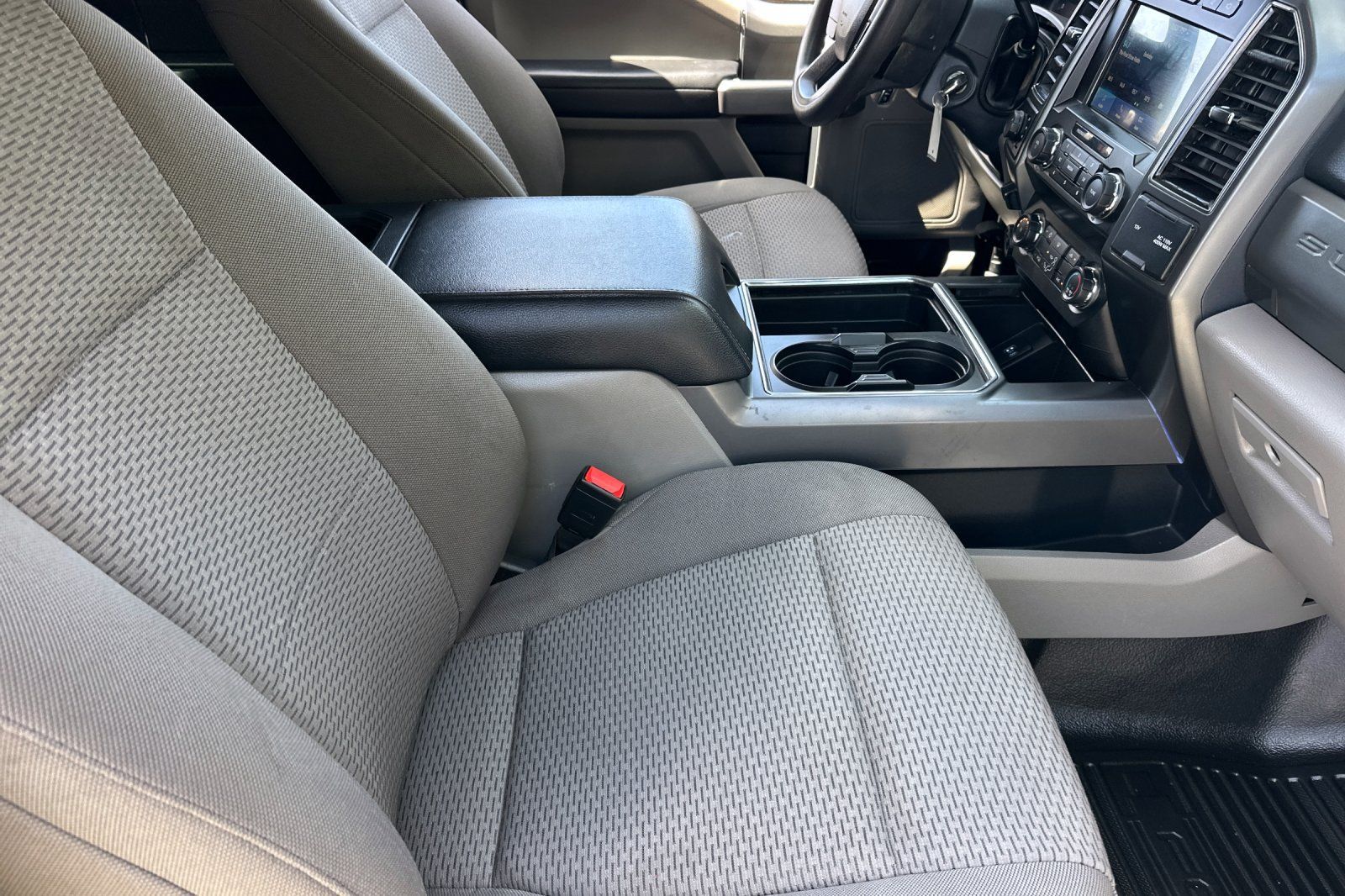 Used 2022 Ford F250 XLT w/ Black Appearance Package AWD/4WD image 12