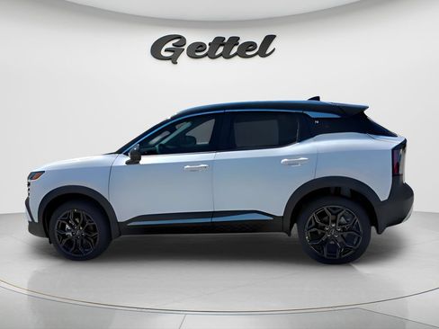 New 2026 Nissan Kicks SR w/ SR Premium Package FWD image 14