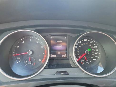 Used 2021 Volkswagen Tiguan S image 19