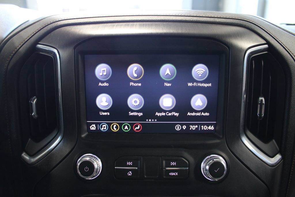 Used 2022 GMC Sierra 1500 AT4 w/ Technology Package AWD/4WD image 16