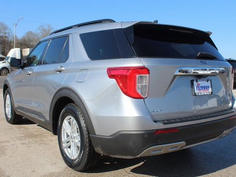 Used 2023 Ford Explorer XLT w/ Equipment Group 202A image 9