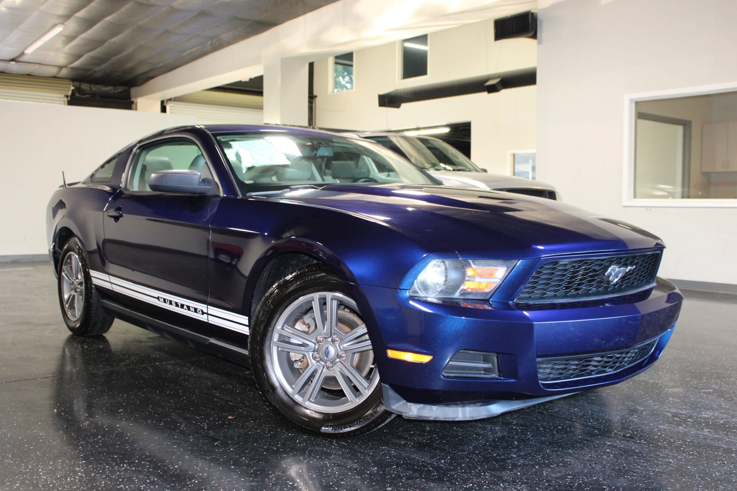 Used 2011 Ford Mustang Premium w/ Security Pkg RWD image 31