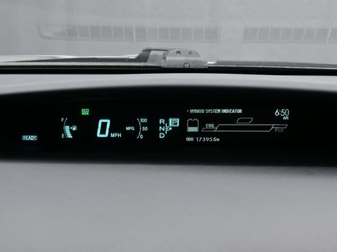 Used 2011 Toyota Prius Four FWD image 21