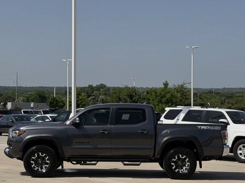 Used 2023 Toyota Tacoma TRD Off-Road AWD/4WD image 3