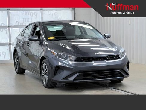 Used 2024 Kia Forte LXS w/ LXS Technology Package FWD image 1