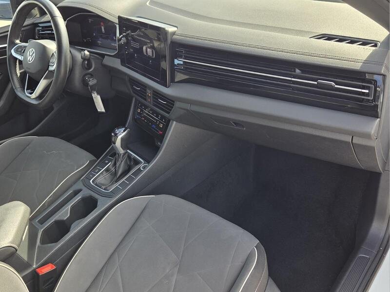 Used 2025 Volkswagen Jetta Sport FWD image 18
