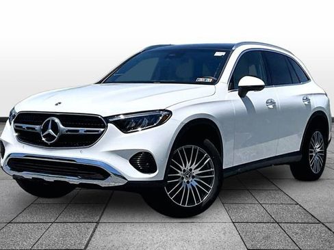 Certified 2026 Mercedes-Benz GLC 300 4MATIC image 2