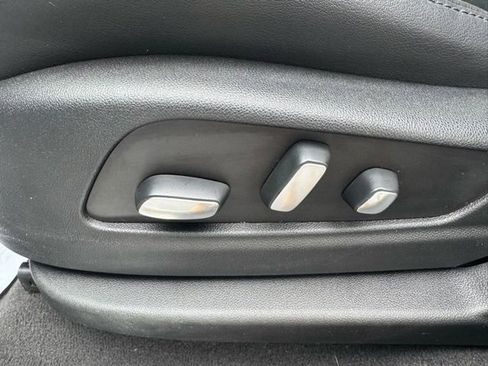 Used 2019 Cadillac XT5 Premium Luxury image 21