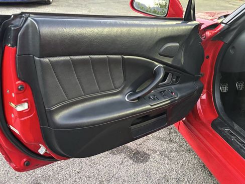 Used 2004 Honda S2000 image 16