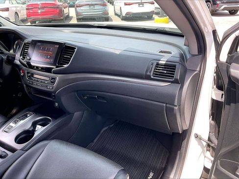 Used 2022 Honda Ridgeline RTL image 12