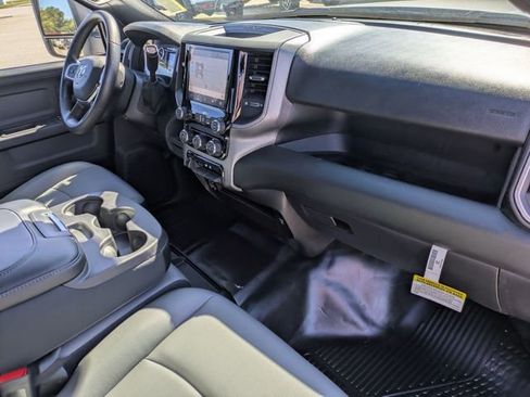 New 2026 RAM 2500 Tradesman w/ Chrome Appearance Group image 28