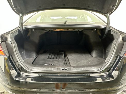Used 2024 Nissan Altima 2.5 S FWD image 27
