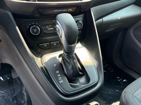Used 2019 Ford Transit Connect XLT FWD image 33