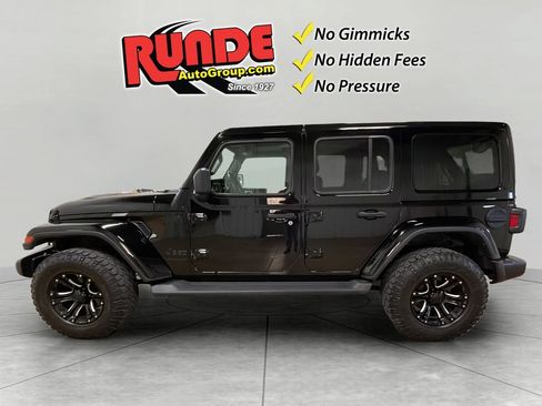 Used 2021 Jeep Wrangler Unlimited Sahara AWD/4WD image 2