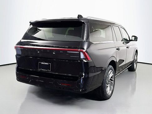 New 2025 Lincoln Navigator L Reserve image 7