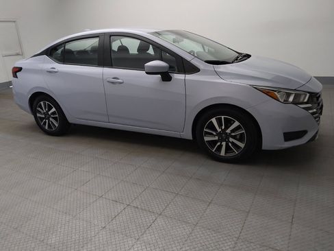 Used 2024 Nissan Versa SV FWD image 11