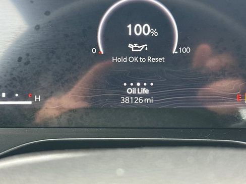 Used 2023 Jeep Grand Cherokee L Laredo image 29