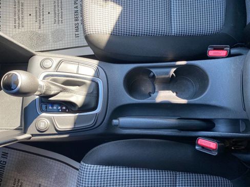 Used 2019 Hyundai Kona SE image 18