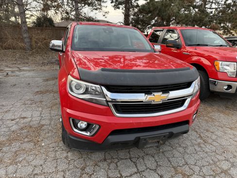 Used 2017 Chevrolet Colorado LT w/ Luxury Package, Chrome image 4