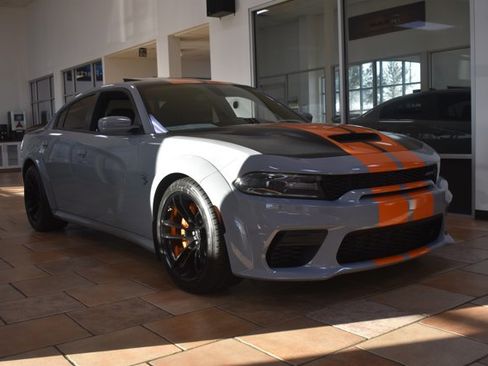Used 2021 Dodge Charger SRT Hellcat w/ Harman/Kardon Audio Group image 3
