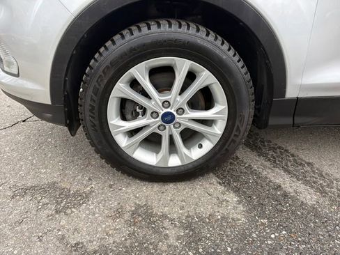 Used 2018 Ford Escape SEL image 30