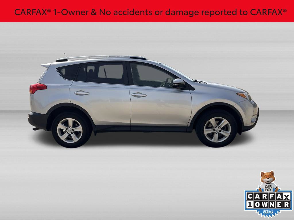 Used 2014 Toyota RAV4 XLE AWD/4WD image 2