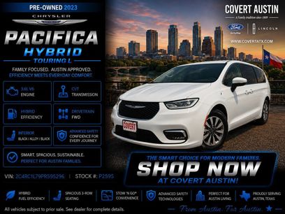 Used 2023 Chrysler Pacifica Touring-L