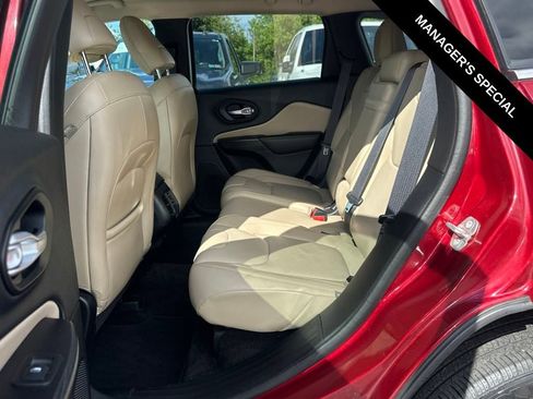 Used 2015 Jeep Cherokee Limited image 15