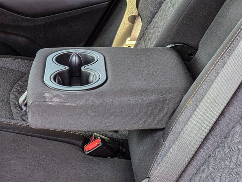 Used 2022 Chevrolet Equinox LT image 32