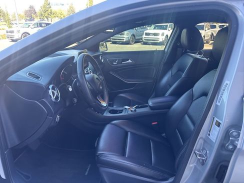 Used 2018 Mercedes-Benz GLA 250 4MATIC image 12