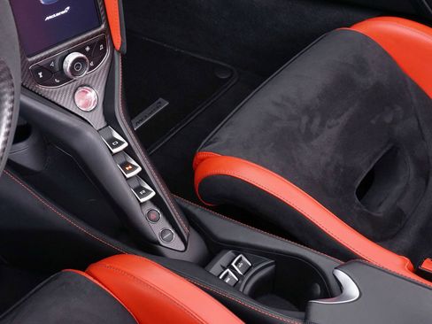 Used 2020 McLaren 720S Spider RWD image 29