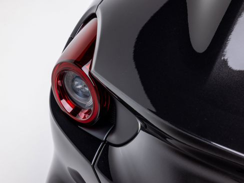 Certified 2023 Ferrari Portofino M RWD image 42