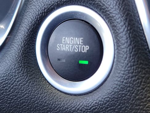 Used 2023 Chevrolet Traverse High Country FWD image 12