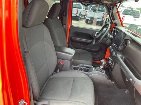 Used 2018 Jeep Wrangler Unlimited Sport S AWD/4WD image 50