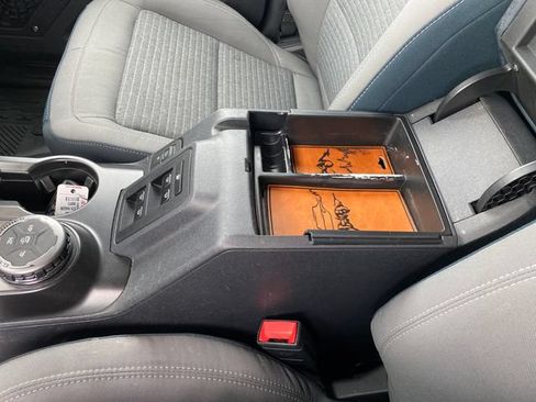 Used 2022 Ford Bronco Outer Banks AWD/4WD image 15