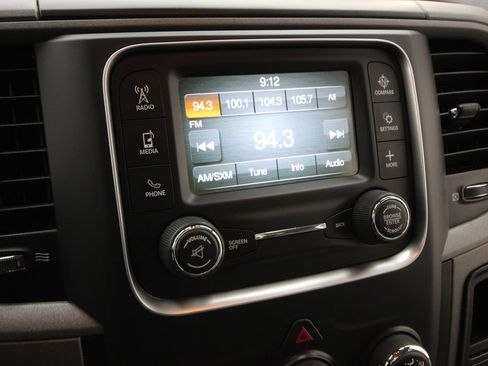 Used 2018 RAM 1500 Express w/ Express Value Package AWD/4WD image 17