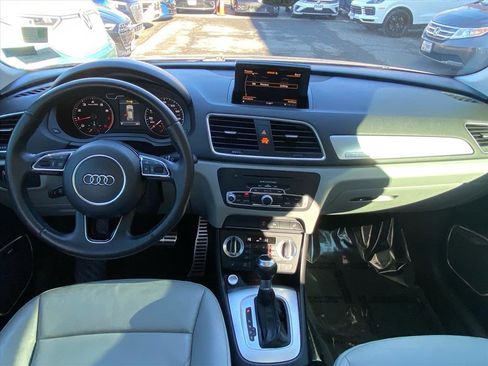 Used 2015 Audi Q3 2.0T Prestige w/ Prestige Package image 11