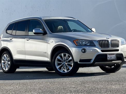 Used 2013 BMW X3 xDrive28i image 2