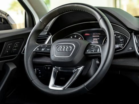 Used 2024 Audi Q5 2.0T Premium w/ Convenience Package AWD/4WD image 21