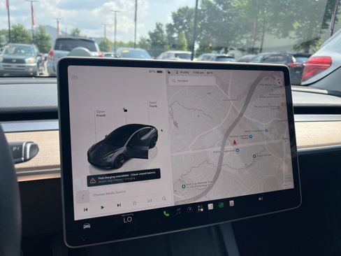 Used 2023 Tesla Model 3 Standard Range RWD image 17