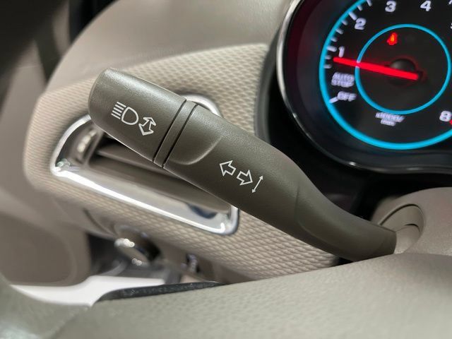 Used 2018 Chevrolet Cruze LT FWD image 19