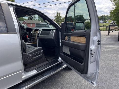 Used 2011 Ford F150 Lariat w/ Lariat Chrome Pkg AWD/4WD image 33