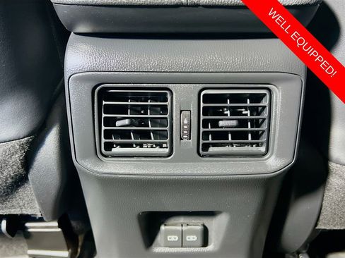 Used 2022 Toyota RAV4 XSE AWD/4WD image 25
