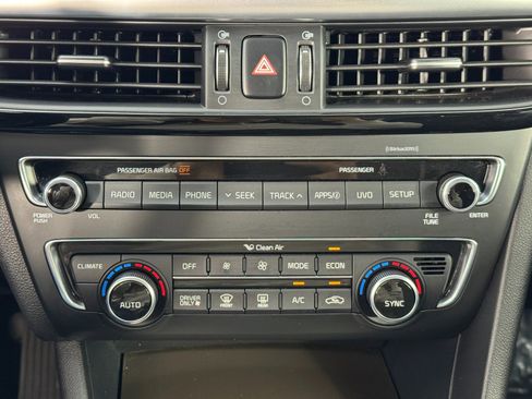 Used 2019 Kia Optima EX image 25