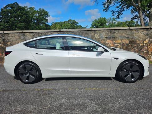 Used 2023 Tesla Model 3 Standard Range RWD image 9