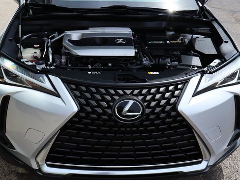Used 2019 Lexus UX 200 w/ Premium Package FWD image 59
